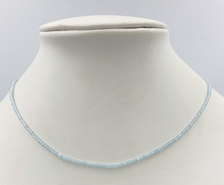 Topaze ! Collier ou bracelet en Argent et perles facettées de 2/3 millimètres. En bracelet de 17 cm ou en collier de 44 cm. Qualité AA à AAA !