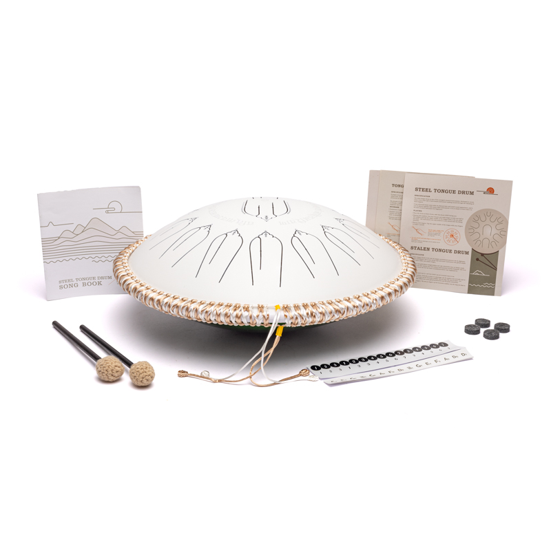 Handpan/ Tongue drum (tambour mélodique) avec prise pour câble d'amplification. 15 languettes/ 15 notes en Ré mineur Kurd/ D minor Kurd C major - 432 Hertz. 40 cm - 3 645 gr. Fabriqué en acier de haute qualité !