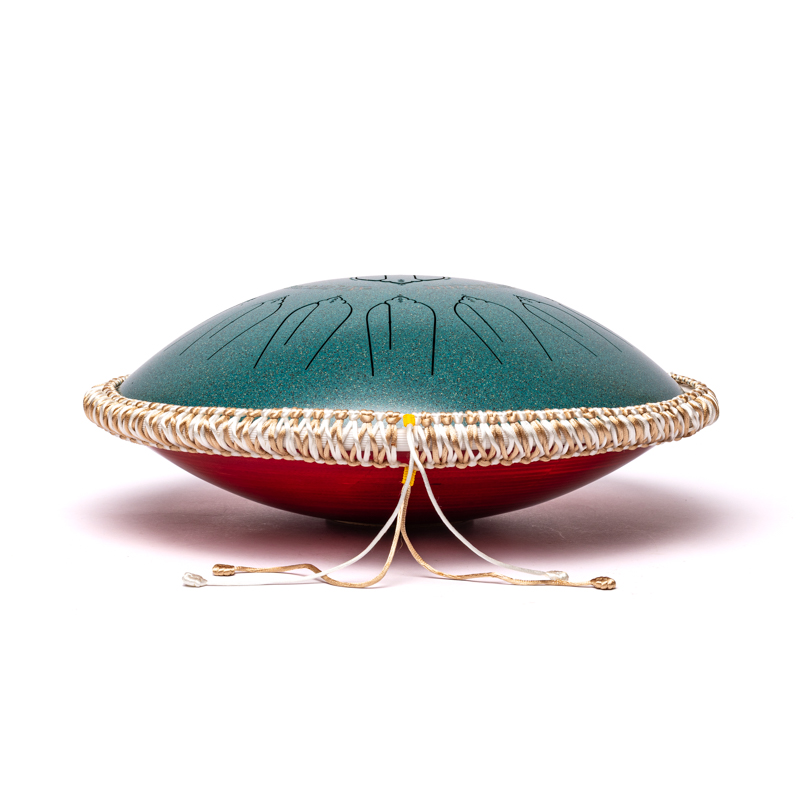 Handpan/ Tongue drum (tambour mélodique) avec prise pour câble d'amplification. 15 languettes/ 15 notes en DO majeur/ C major. 40 cm - 3 635 gr. Fabriqué en acier de haute qualité !