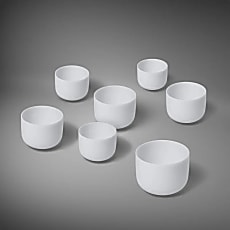 Bol chantant en cristal givré, 'épaisseur renforcé' pour + de sons medium/ basses. tailles de 17,5 à 32,5 cm - 1300 à 2600 grammes - Toute les notes sont disponibles ! Vendu avec maillet et anneau de soutien !
