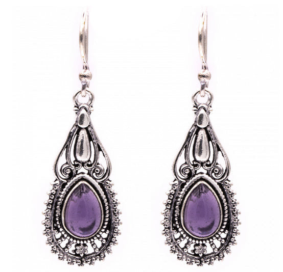 Boucles d'oreilles en Améthyste, qualité A à AA. Vendu en finition Argent, laiton ton Argent + options pour des choix de montures, parfait !