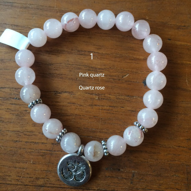 Collection de bracelets '7 chakras' et 'Bouddha', avec perles de 8 millimètres. Disponible de 17 à 21 cn de longueur. Qualité AA à AAA, superbes perles ! Fait par Gem & Zen !