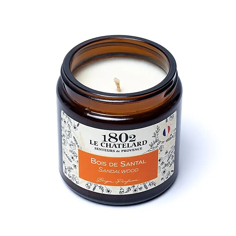 Bougie de chez 'Le Chatelard' fait en France. 7x6.5 cm - ± 20 à 25H de combustion - 80 grammes ! Haute qualité, 6 parfums au choix !