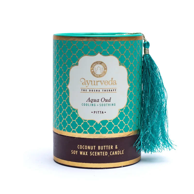 Bougie ayurvédique au beurre de coco et cire de soja de haute qualité, parfumée avec les meilleures huiles essentielles. 8x7x7cm - 155 gr. - ±55H de combustion. Moins de fumée et de suie grâce à la mèche en coton !