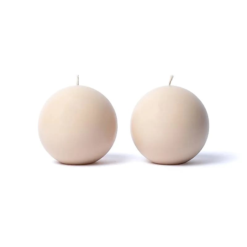Set of 2 unscented round candles, 7.5cm - Burn time 25-26H - Made with 100% natural vegetable stearin from sustainable agriculture. No smoke, stable flame, cotton wick!