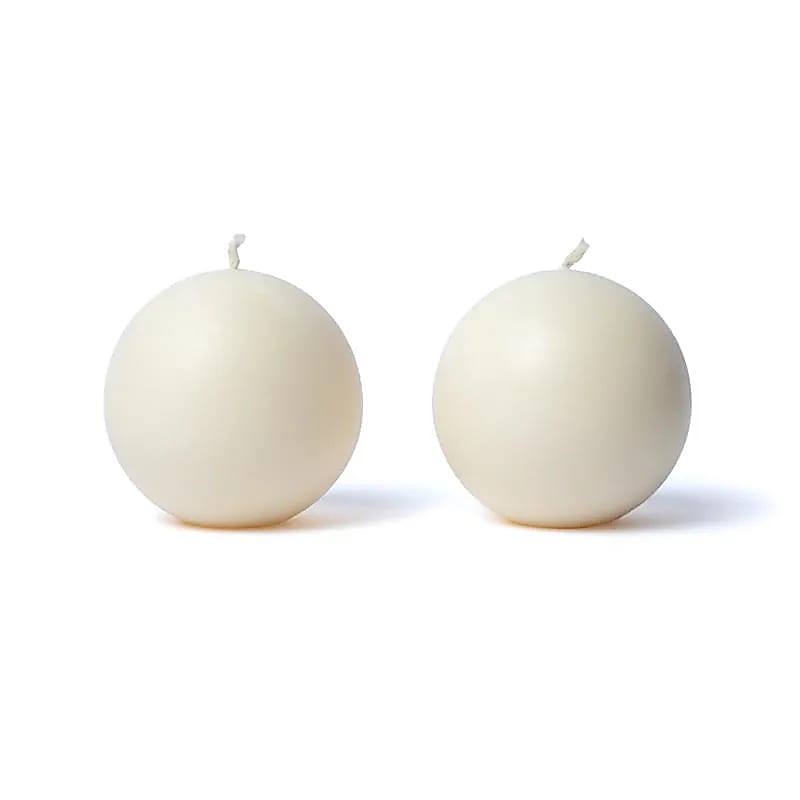 Set of 2 unscented round candles, 7.5cm - Burn time 25-26H - Made with 100% natural vegetable stearin from sustainable agriculture. No smoke, stable flame, cotton wick!