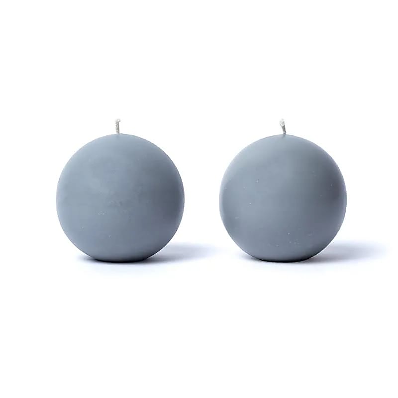 Set of 2 unscented round candles, 7.5cm - Burn time 25-26H - Made with 100% natural vegetable stearin from sustainable agriculture. No smoke, stable flame, cotton wick!