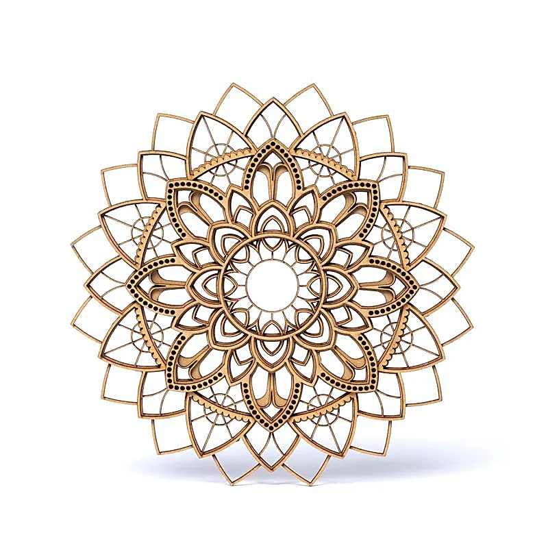 Plaque de rechargement/ décoration murale, en bois de 25 centimètres x 9 millimètres d'épaisseur, ornées du motif délicat d'un mandala. Chaque plaque est soigneusement conçue pour allier esthétisme et fonctionnalité !