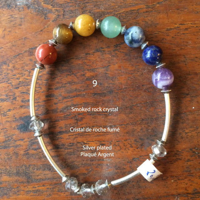 Collection de bracelets '7 chakras' et 'Bouddha', avec perles de 8 millimètres. Disponible de 17 à 21 cn de longueur. Qualité AA à AAA, superbes perles ! Fait par Gem & Zen !