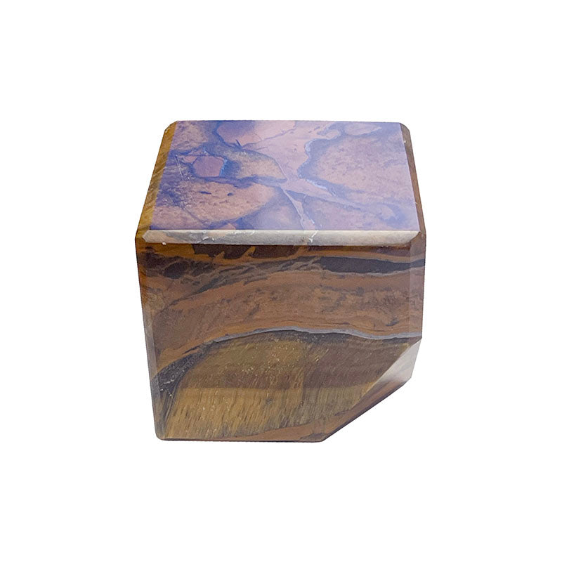 Selection of 'floating' stone cubes (1 corner cut off), 350 to 400 grams / 4.5 to 5 centimeters in diameter. Very good quality, beautiful finishes, perfect!