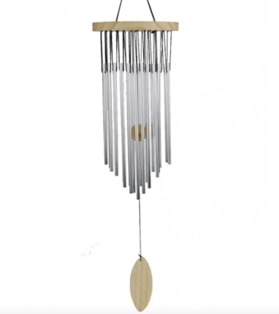 Carillon à vent a "22 tubes" qui forment une gamme musicale harmonieuse et très riche ! 40 centimètres de longueur totale - 222 grammes. Une superbe réalisation !