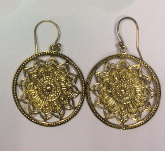 Boucles d'oreilles en forme de Mandala de 35 millimètres de diamètre, finition laiton, superbes pièces, parfait !