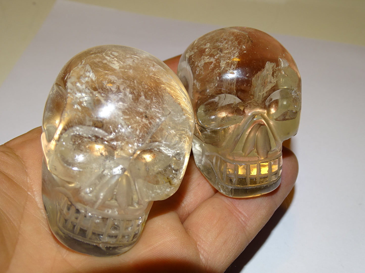 Crânes en Cristal de roche (quartz), 2 pièces au choix de 57 à 50mm. Fait main, très belle qualité !