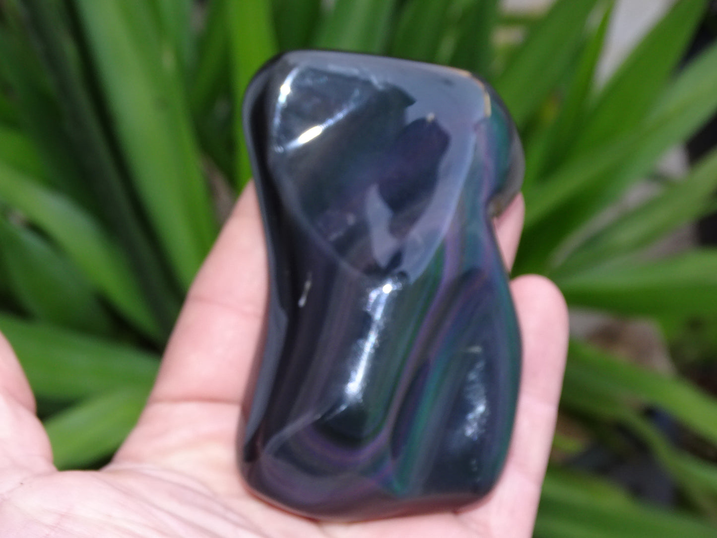 Obsidienne Oeil céleste, de 92x57x30mm - 263,8 grammes. Très belle qualité, des couleurs incroyables, rare !