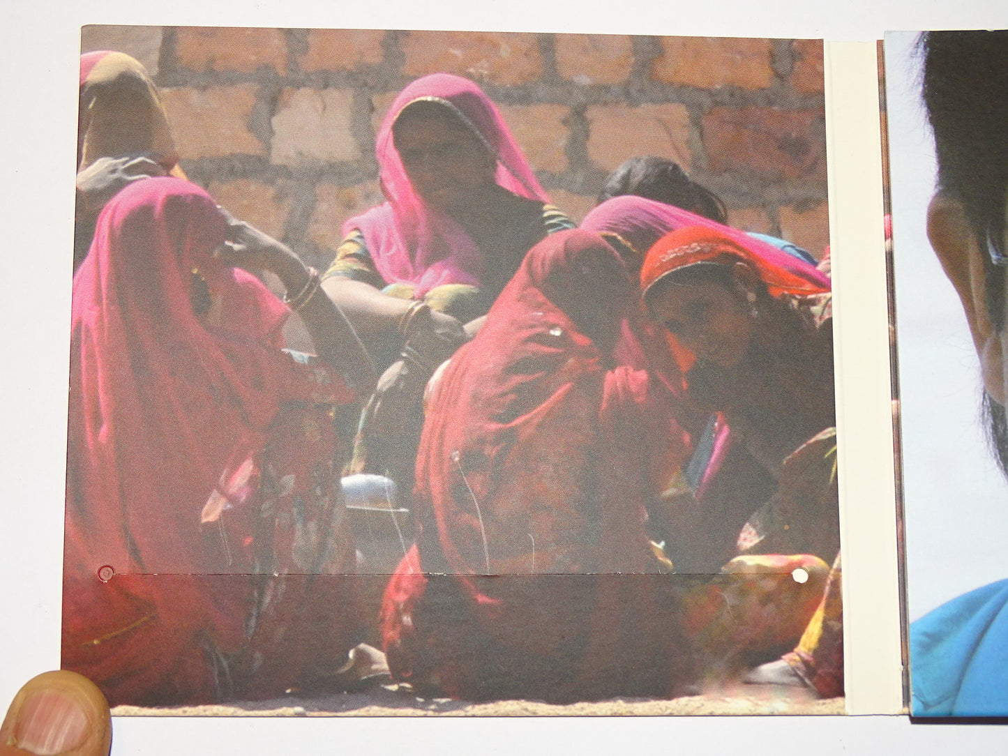 Compact disc, 'Fils de l'Himalaya' par Rashmi Kant. Musique Indienne mélangé à de la musique occidentale. Parfait !