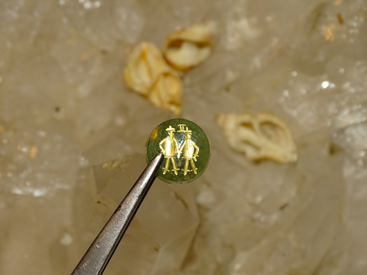 Imperial Jade, set of 12 round stone cabochons with astrological signs engraved in fine gold. Perfect for creating rings or collections... 12 x 3 millimeters thick!