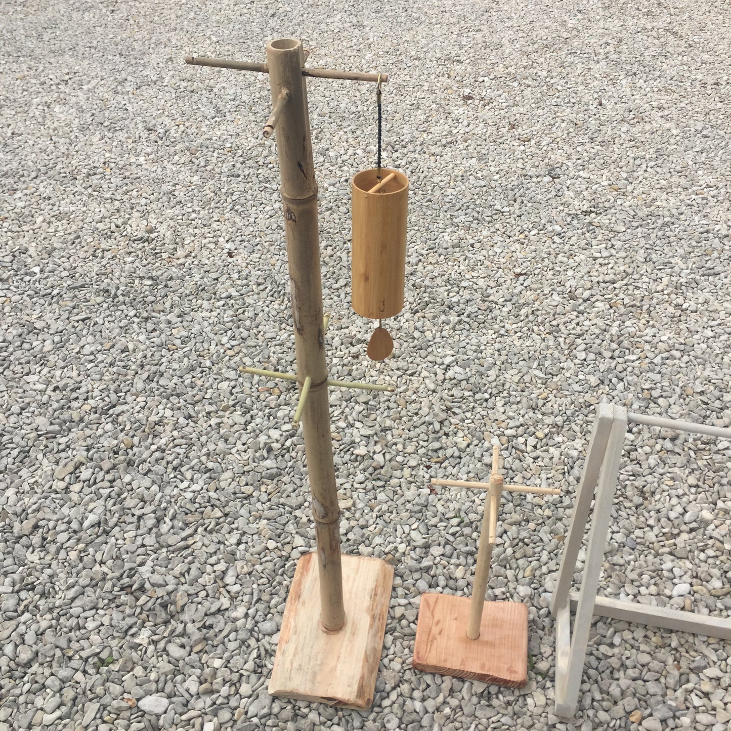 Gem & Zen creation, 'double row' wooden stands, for Koshi, Zaphir or other style chimes, 45 or 95 centimeters high, base 20 x 20cm. Also suitable for Tibetan cymbal (Tingsha). 'Matte' or 'glossy' finish option, perfect!