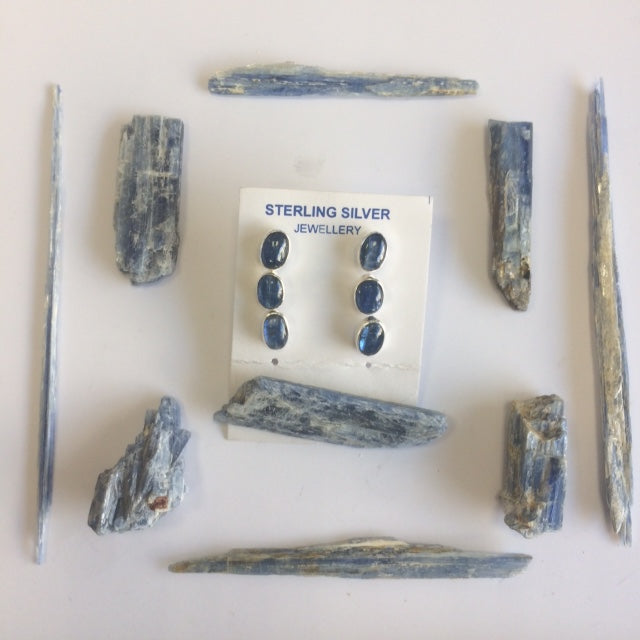 Studs/Studs/Earrings in 'Blue Kyanite' from Brazil, AA to AAA quality. 0.925 Silver finish, perfect!