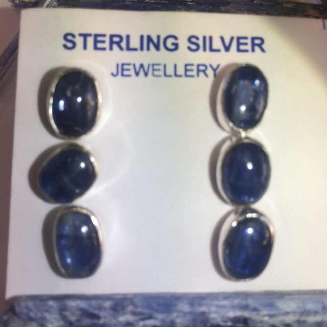 Studs/Studs/Earrings in 'Blue Kyanite' from Brazil, AA to AAA quality. 0.925 Silver finish, perfect!