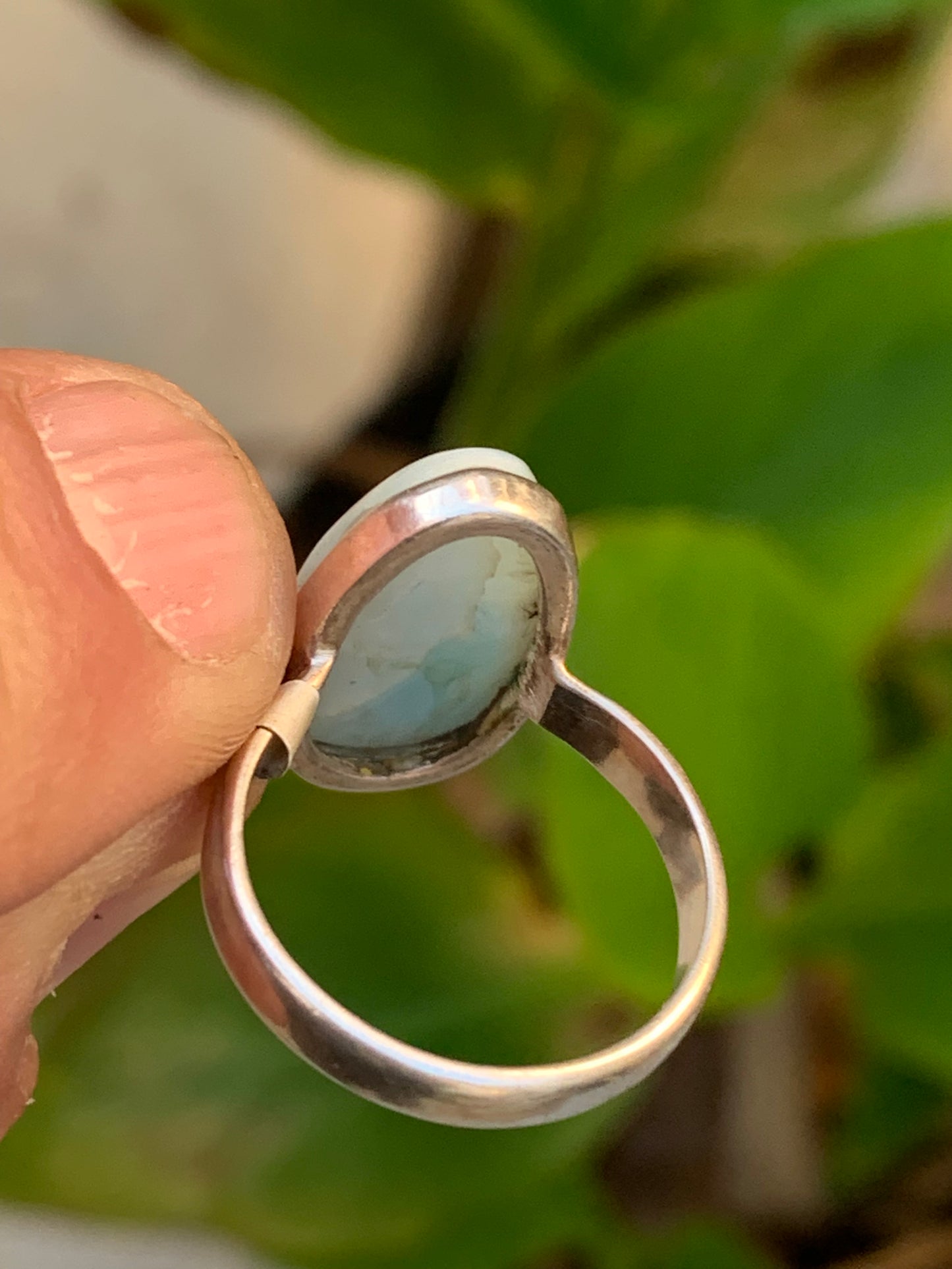 Bague en Larimar, montée Argent 0.925. Superbe pierre au bleu qui rappelle l'océan ! Très belle réalisation ! Taille 57 Fr