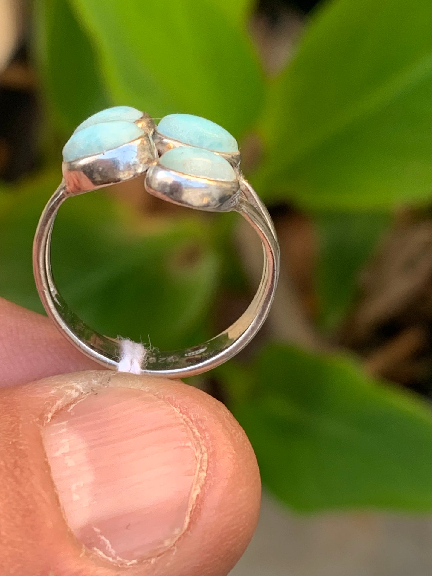 Bague en Larimar, montée Argent 0.925. Superbe pierre au bleu qui rappelle l'océan ! Très belle réalisation ! Taille 55 !