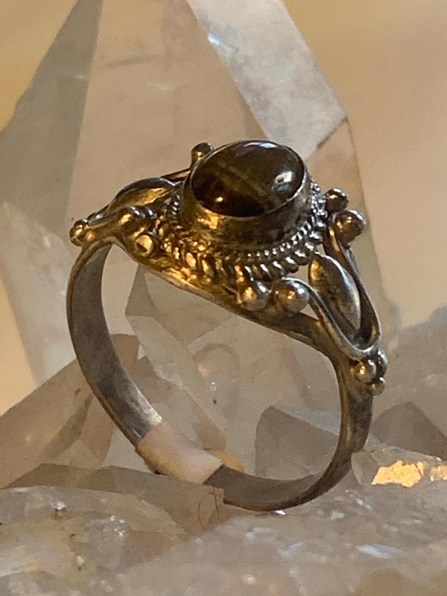Bague en Œil de tigre, en Argent 0.925. Superbe pierre aux reflets irisés ! Taille 60 Fr.