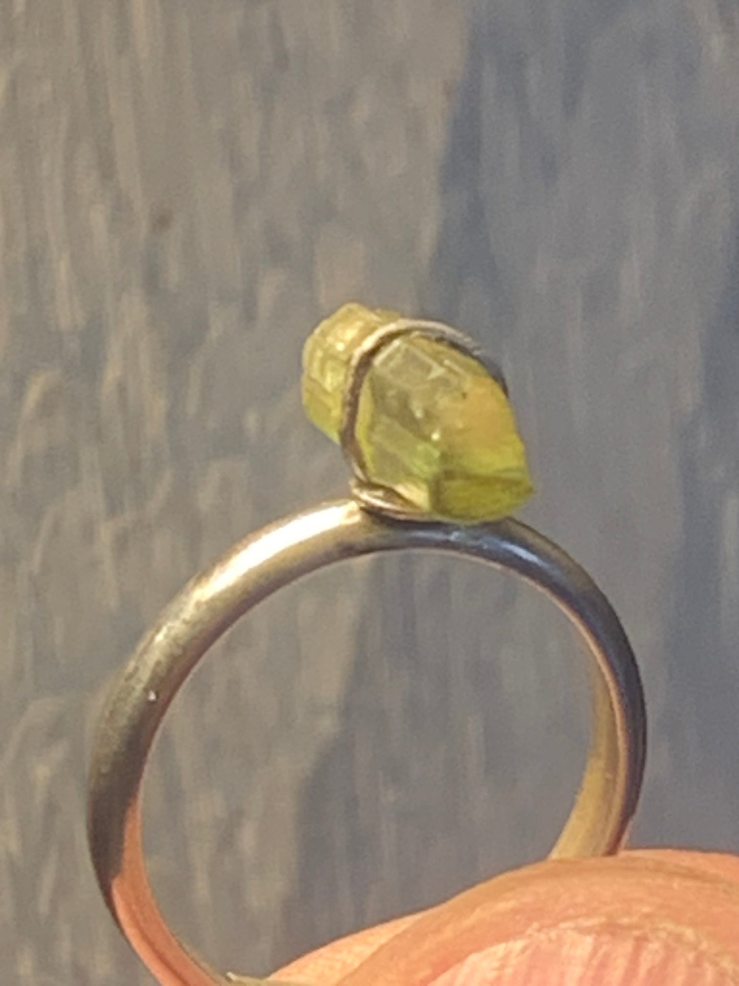 Watermelon tourmaline ring, in 0.925 silver. Superb raw stone of Afghan origin! Adjustable from size 53 to 60 Fr.