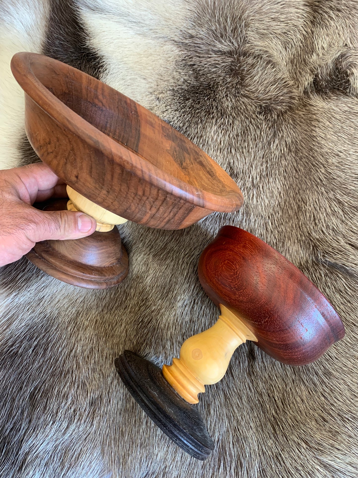 Plat de présentation de style 'Calice' en bois avec ou sans gravure de Runes, 2 tailles au choix. Fait main en France (19), très belle qualité, magnifiques pièces !