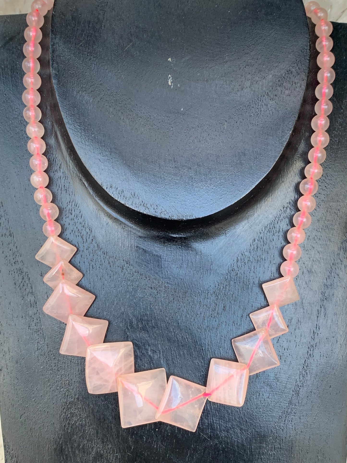 Rose quartz, 50-centimeter necklace. Round beads with a square plaque panorama, on high-strength steel wire!