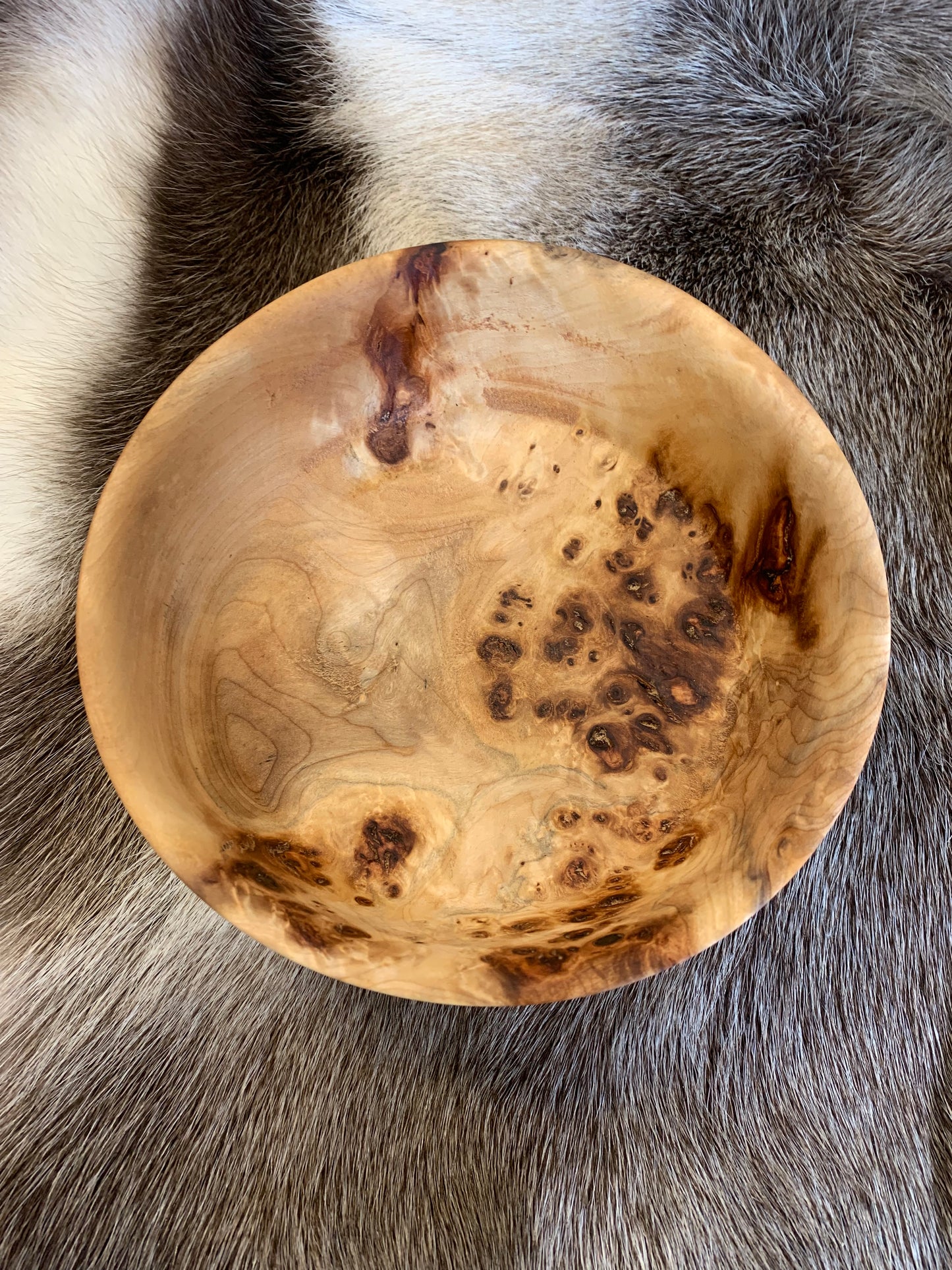 Pot ou cache/ pot avec ou sans gravure de Runes, 170 mm de diamètre x 90 de haut - 100 grammes. Fait main en France (19), très belle qualité, magnifique pièce !