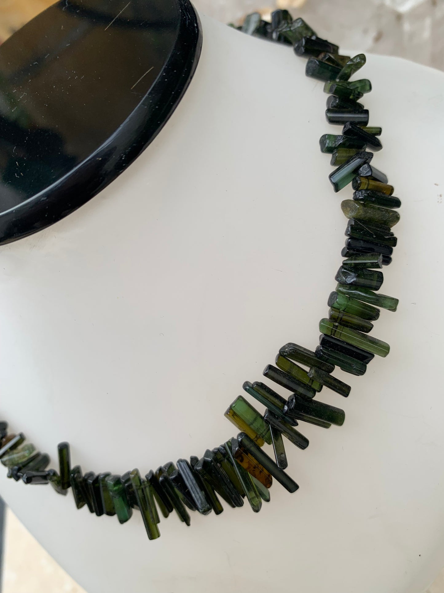 Bijoux d'exception, superbe collier en perle naturelle de tourmaline verte - verdelite, 40 centimètres de longueur, fait sur Argent ! Véritable œuvre d'art, chaque perle est un joyau !