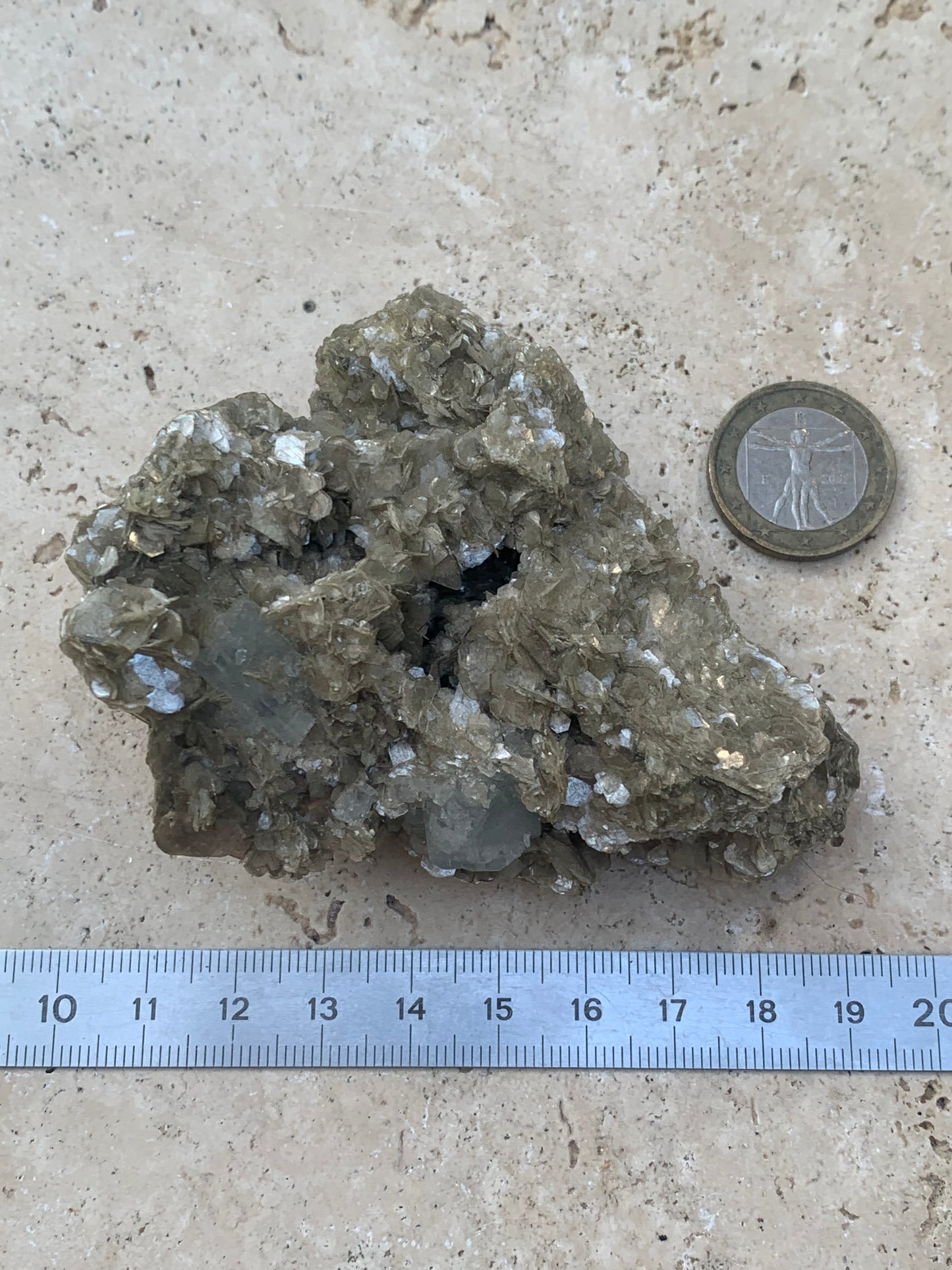 Aigue-marine avec Muscovite, superbe pièce de 88x72x39mm - 111 grammes ! Une brillance incroyable !