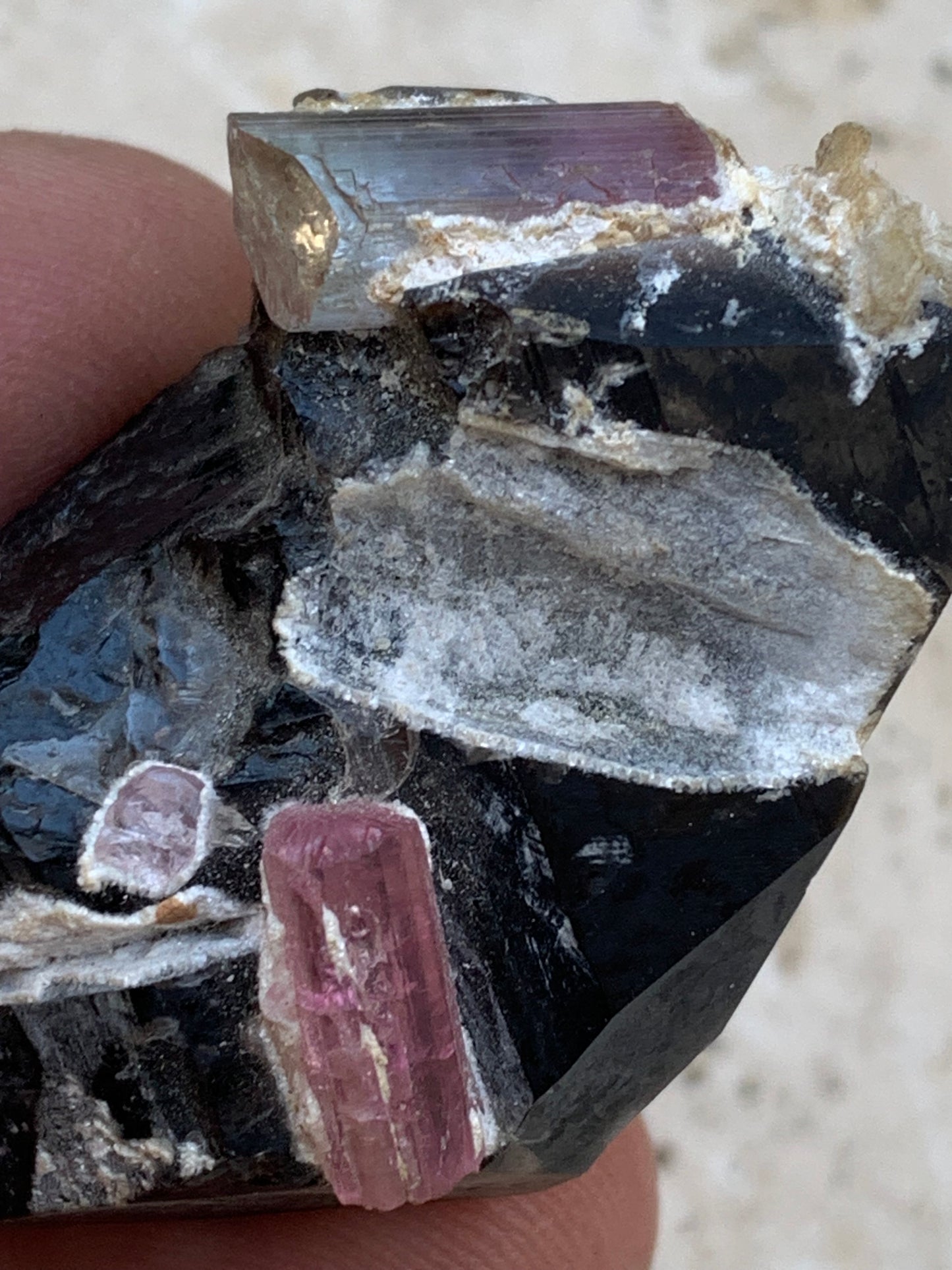 Morion Quartz / Smoky Quartz with Rubellite Tourmaline, natural specimen of 50 x 37 x 24mm - 37.5 grams. Beautiful little piece!