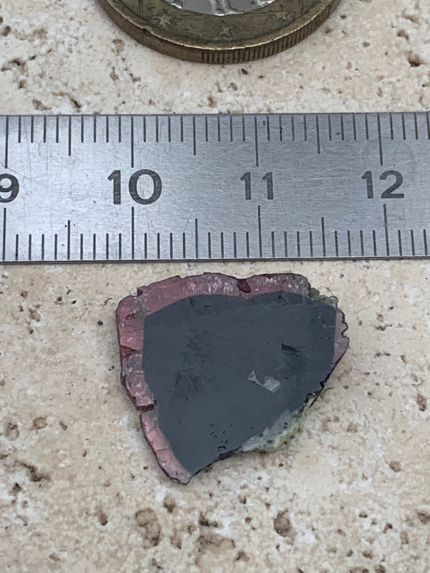 Tourmaline melon d'eau/ pastèque, 18mm x 16 x 4 - 10 carats. Parfait en bijouterie, collection ,exposition...