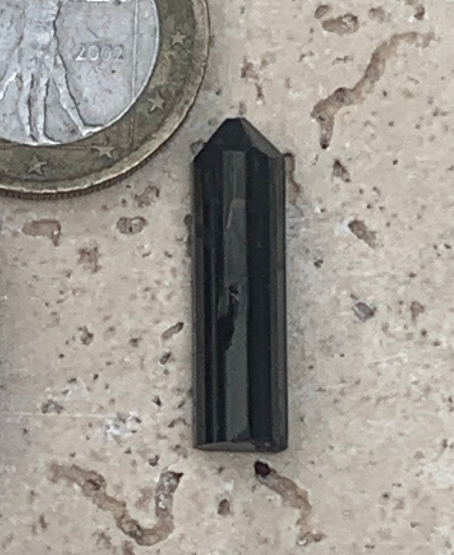 Tourmaline noire, pointes naturelles à 3 faces, 4 pièces au choix, de 20 x 6 x 5 mm - 2 grammes par pièce environ !