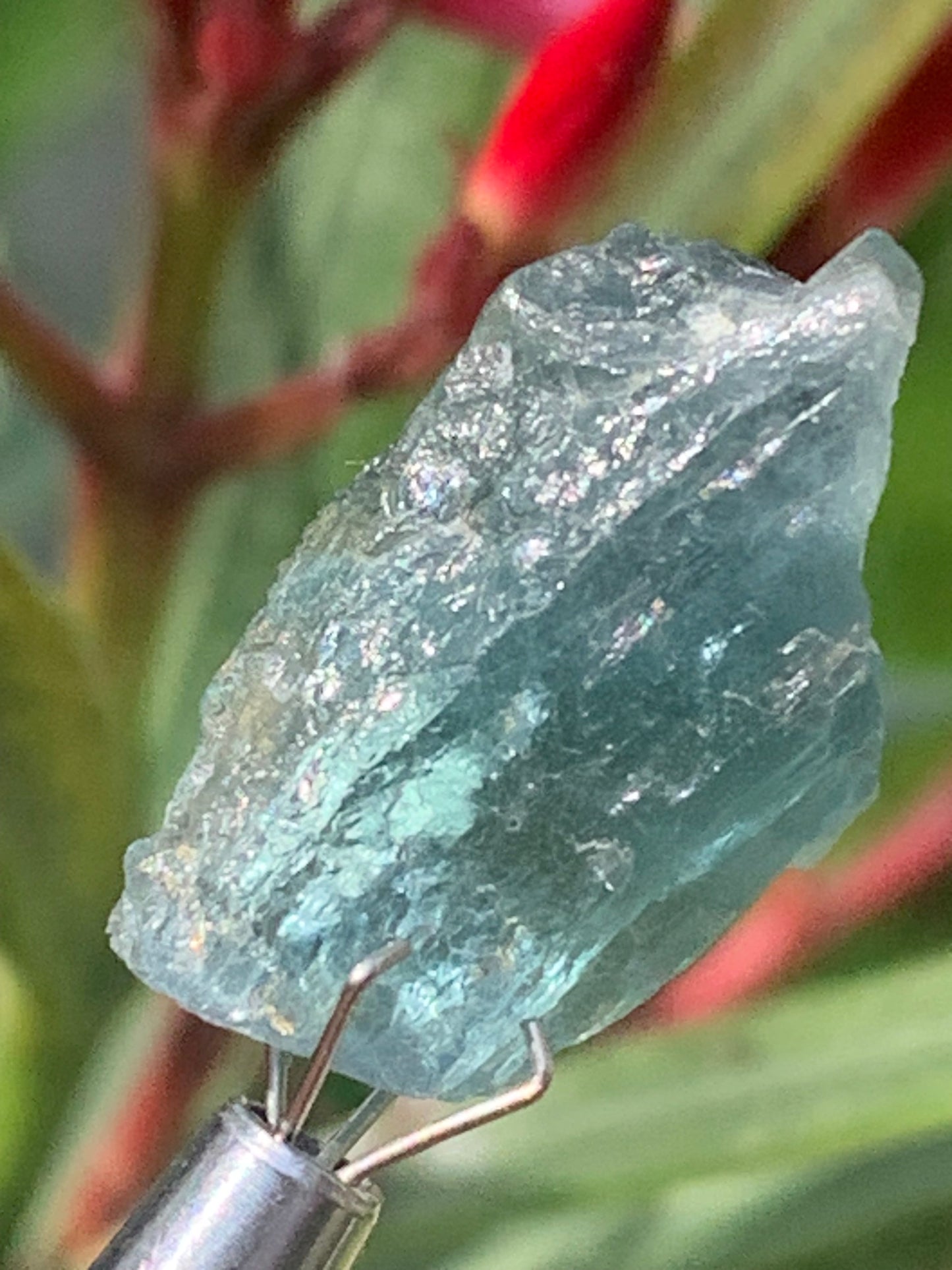 Tourmaline/ Indicolite, de 23mm x 15 x 6 environ - 3 grammes. Parfait en bijouterie, collection ,exposition...