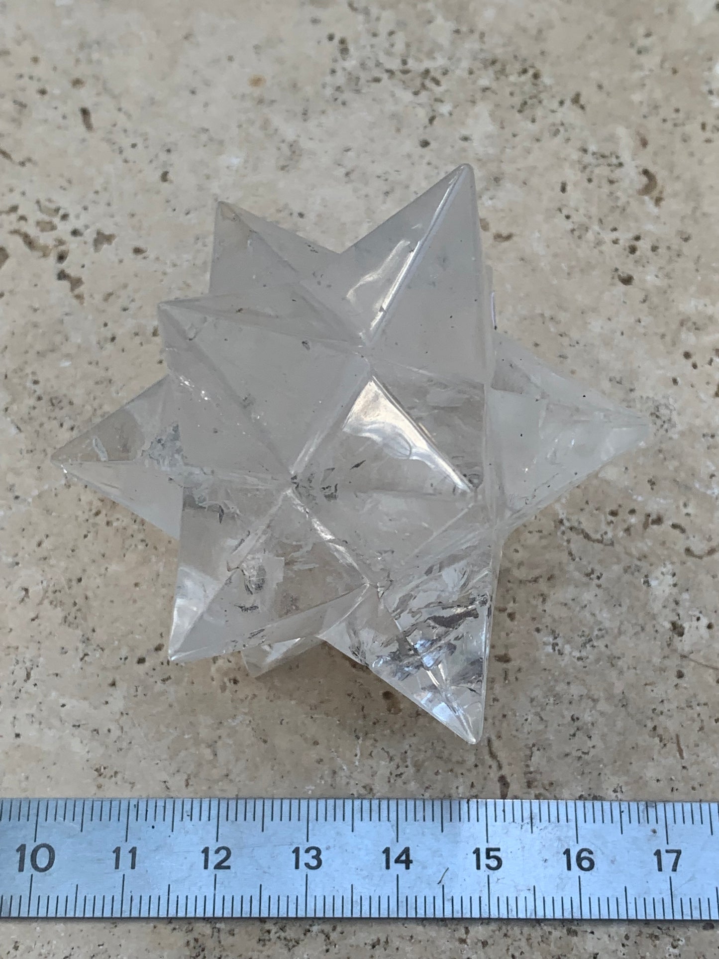 Étoile de Sirius (12 branches) en cristal de roche (quartz). Ø 64mm de diamètre - 122 grammes !