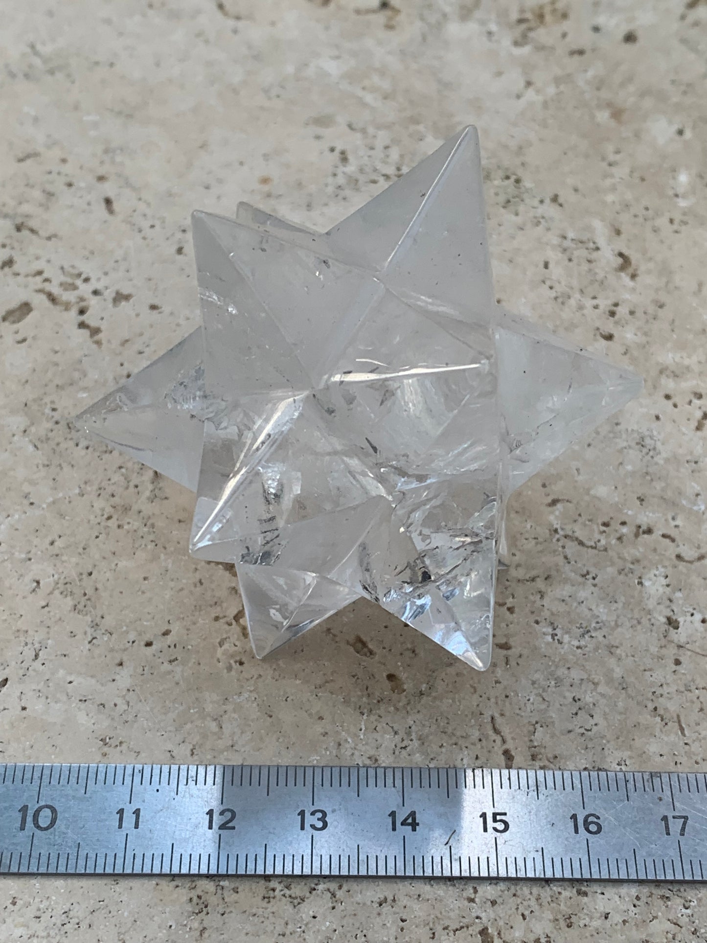 Étoile de Sirius (12 branches) en cristal de roche (quartz). Ø 64mm de diamètre - 122 grammes !