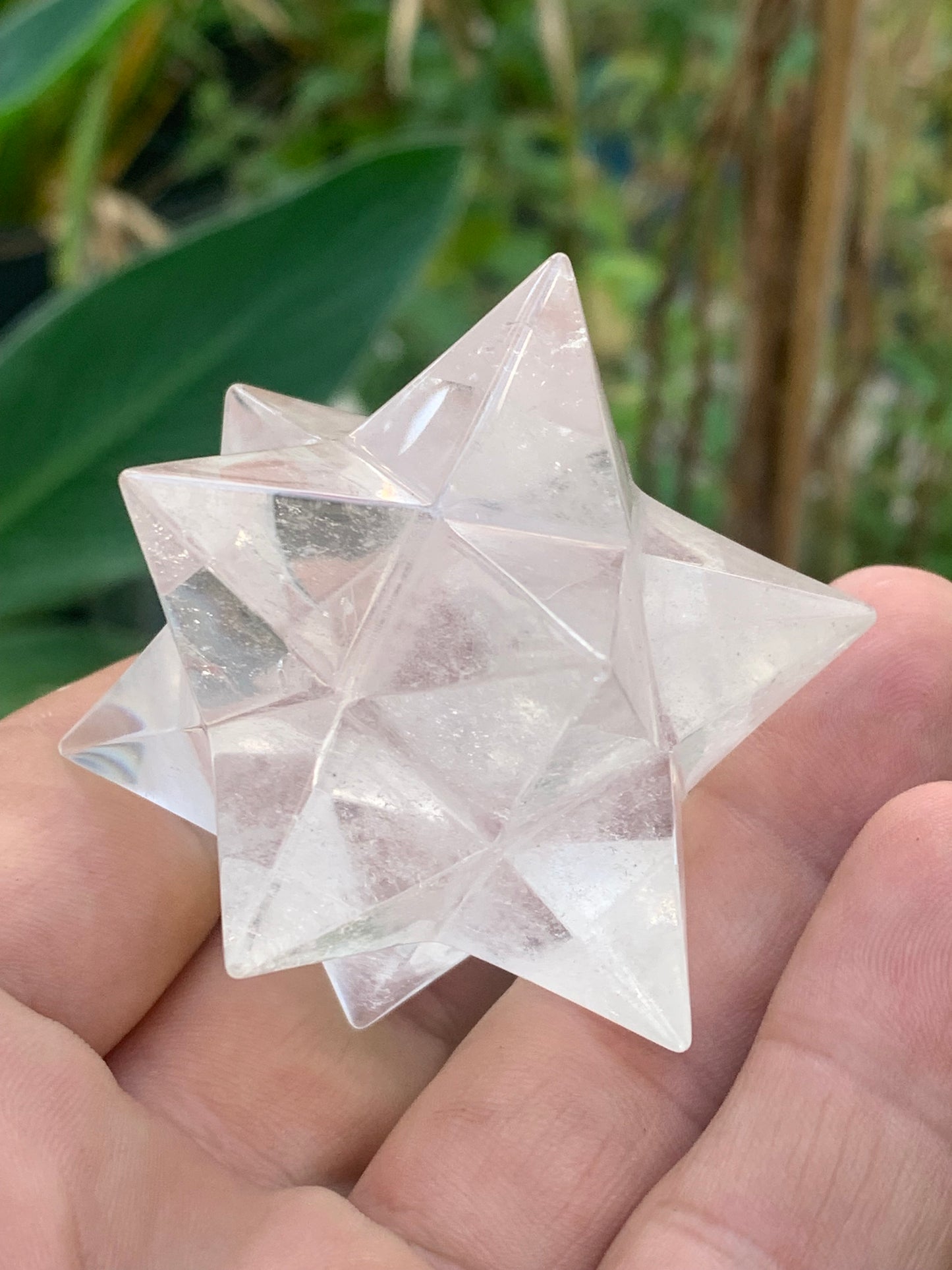 Étoile de Sirius (12 branches) en cristal de roche (quartz). Ø 61mm de diamètre - 112,7 grammes !
