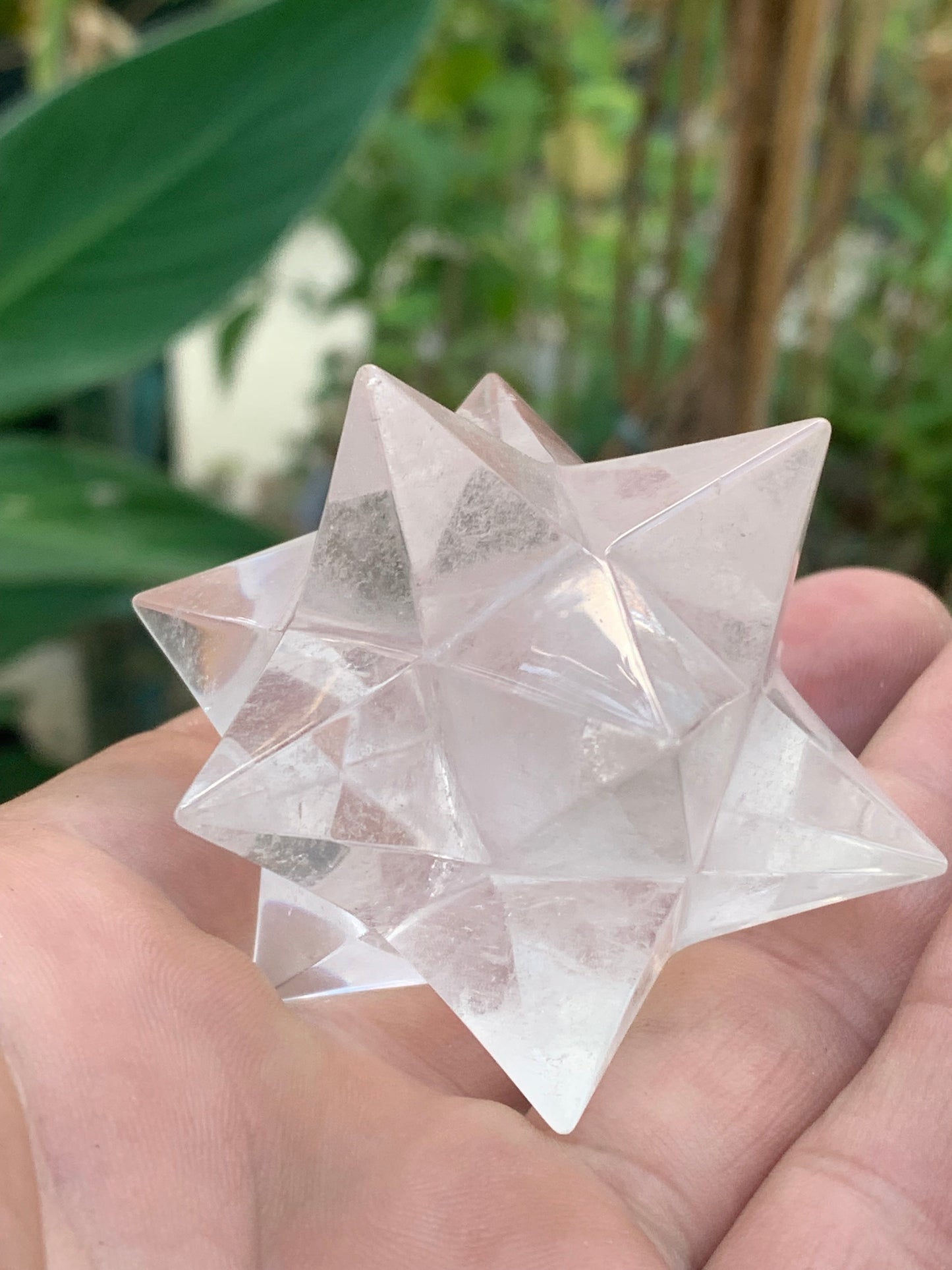 Étoile de Sirius (12 branches) en cristal de roche (quartz). Ø 61mm de diamètre - 112,7 grammes !