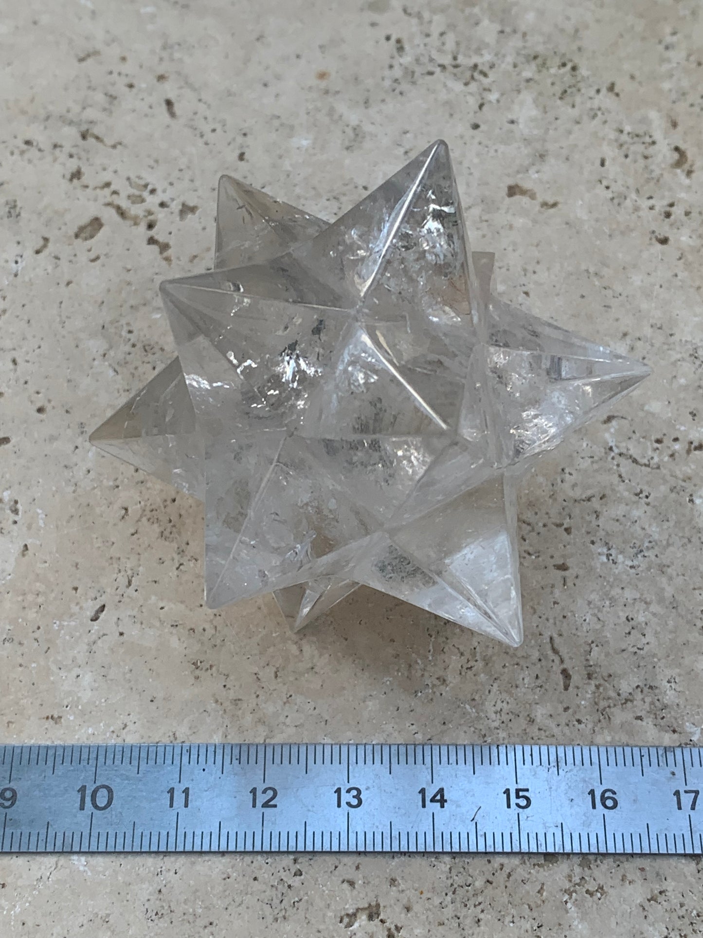 Étoile de Sirius (12 branches) en cristal de roche (quartz). Ø 67mm de diamètre - 126,3 grammes !