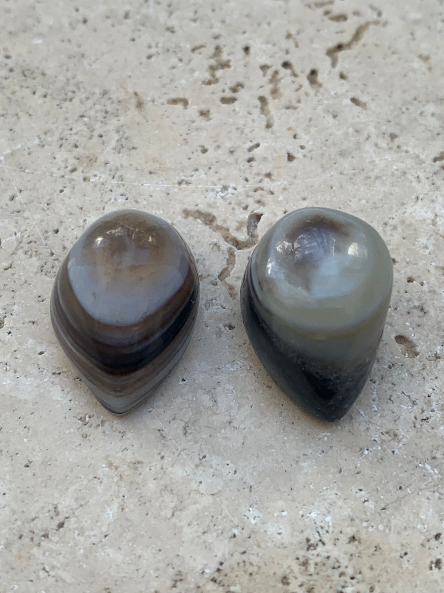Agate 'Œil de Shiva' ou 'Œil de cyclope' - Au choix, 2 spécimens naturels de 24x15x15mm (6gr.) ou 23x15x15 (7 gr.) !