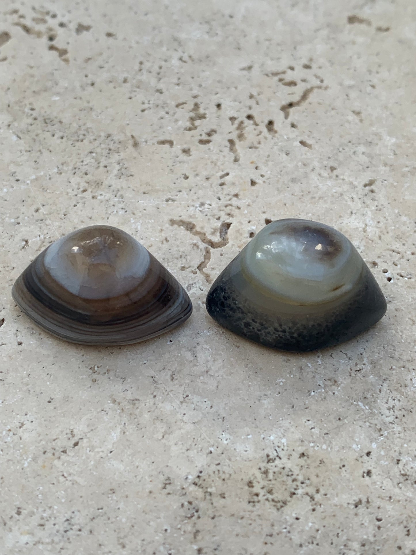 Agate 'Œil de Shiva' ou 'Œil de cyclope' - Au choix, 2 spécimens naturels de 24x15x15mm (6gr.) ou 23x15x15 (7 gr.) !