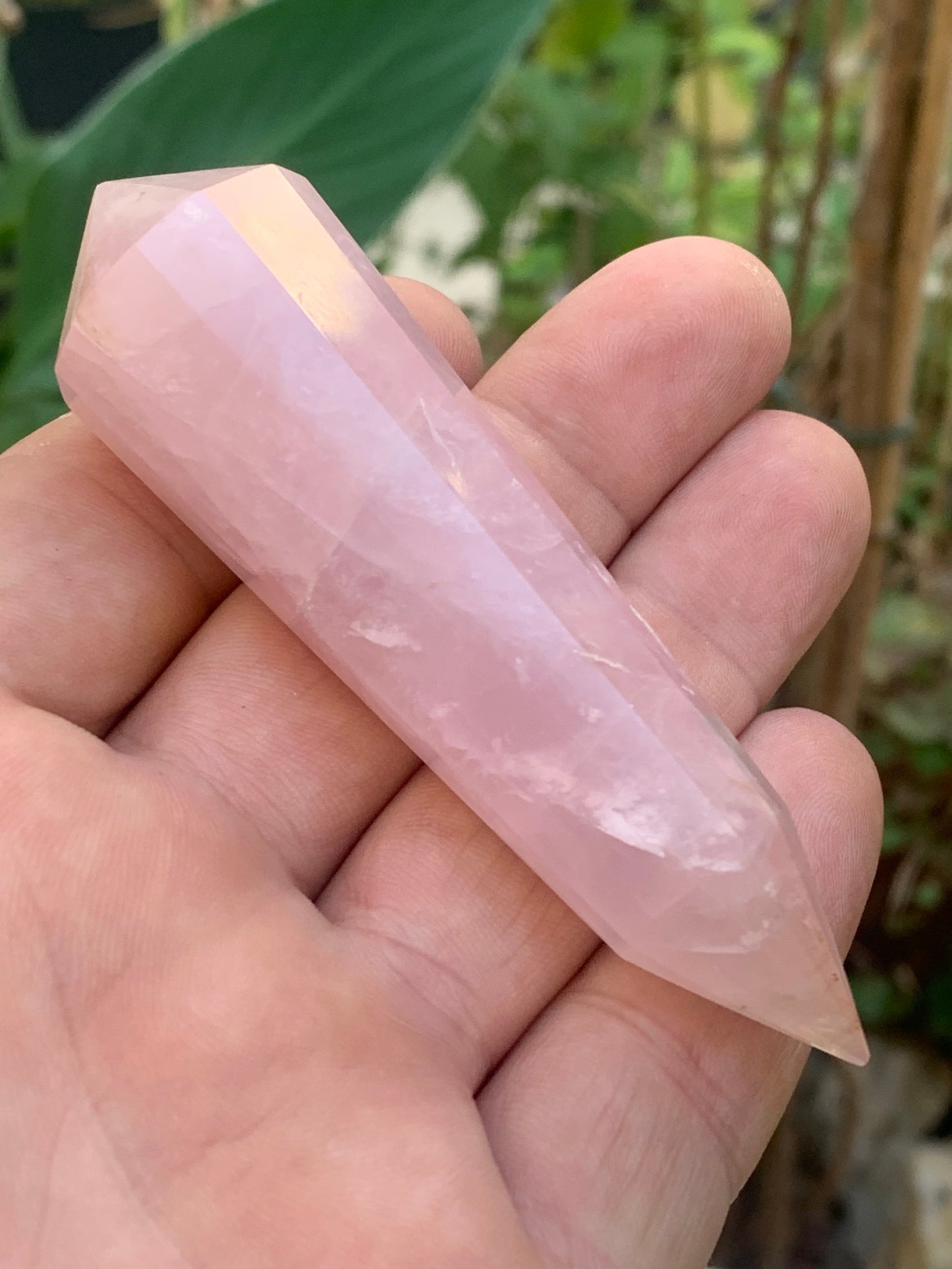 Cristal Vogel en quartz rose de 12 facettes ! Ø 92mm x 26 de diamètre, superbe pièce !