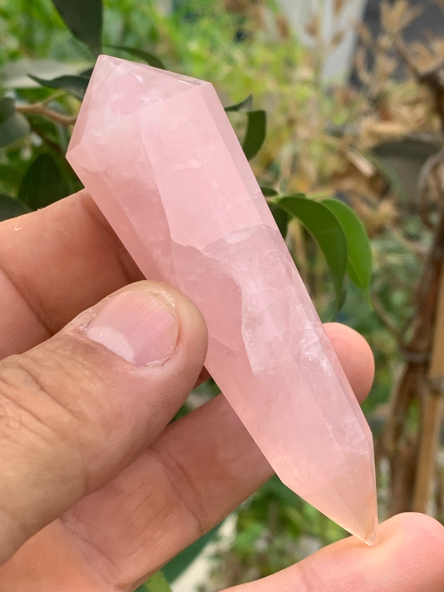 Cristal Vogel en quartz rose de 12 facettes ! Ø 92mm x 26 de diamètre, superbe pièce !