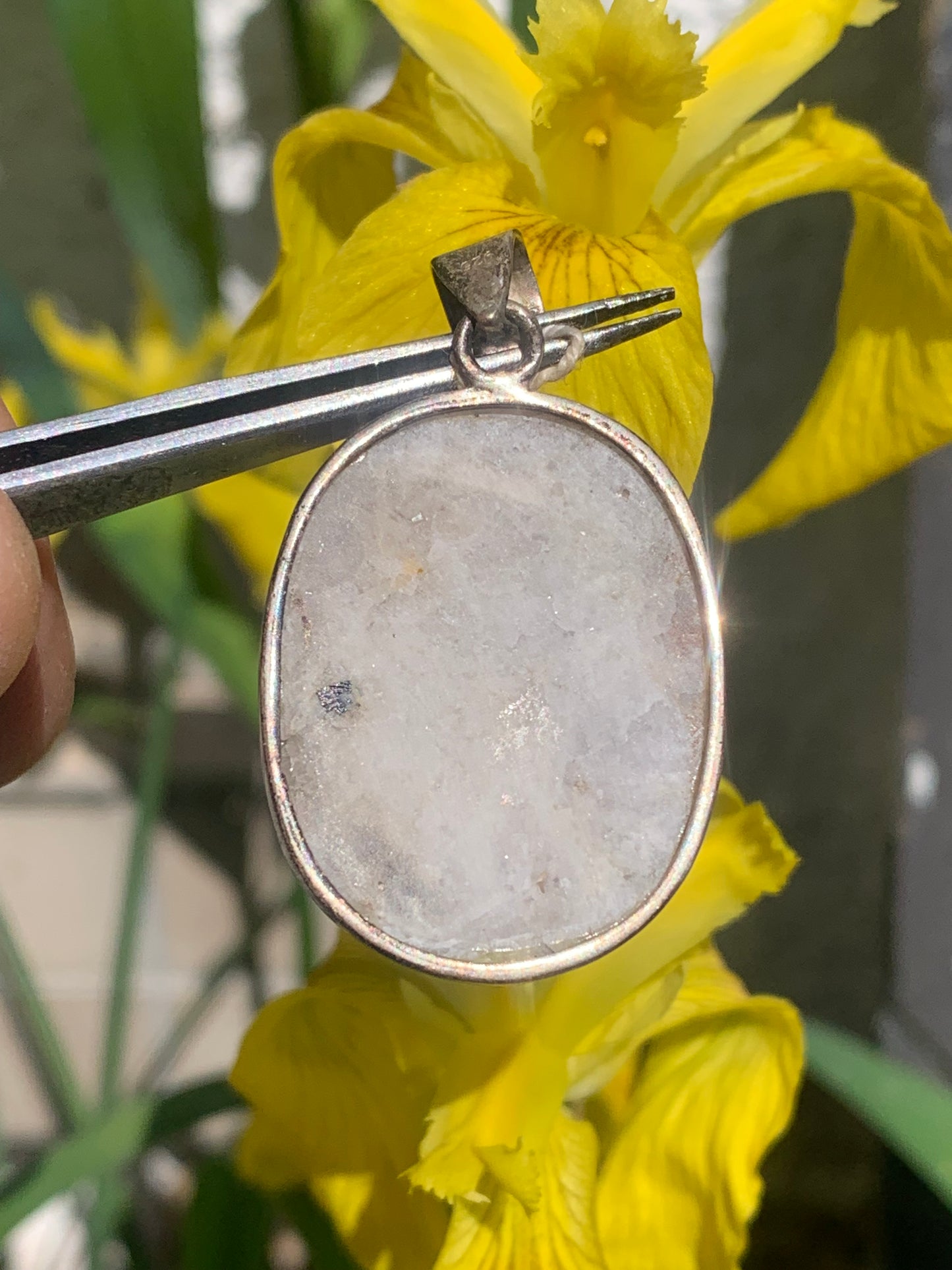 Azurite, pendentif en Argent de 47mm de hauteur x 27 de largeur x 8 d'épaisseur. Vendu avec cordon réglable de couleur noire offert !