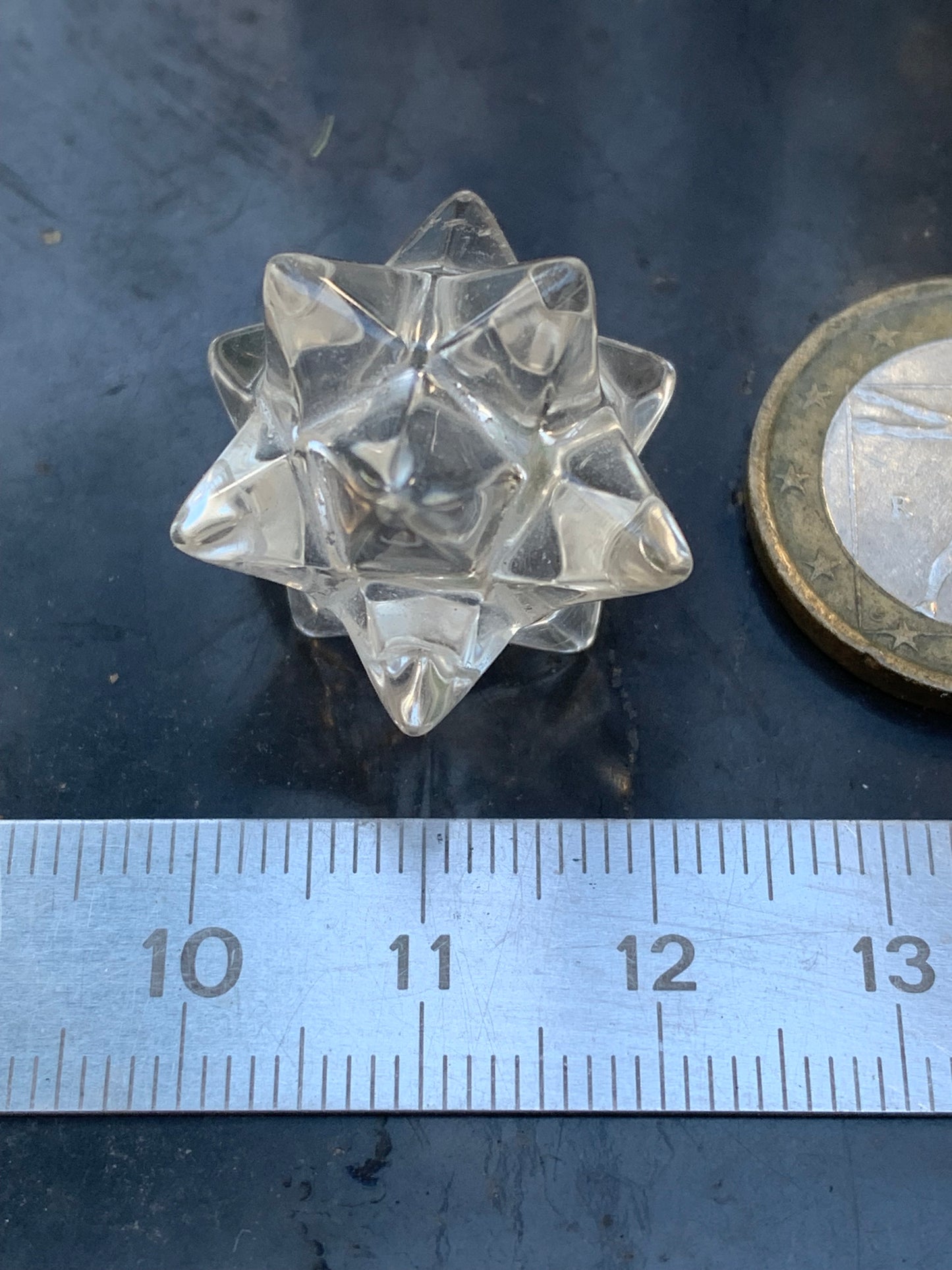 Étoile de Sirius (12 branches) en cristal de roche (quartz). Ø 25mm de diamètre - 8,10 grammes !