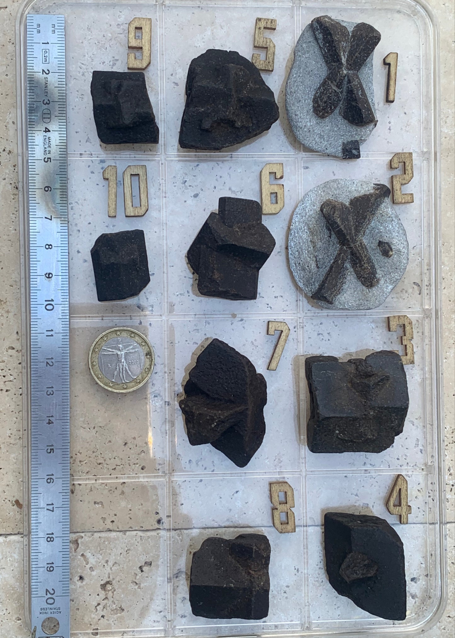 Staurolite/staurolite, pieces of your choice, magnificent specimens with a natural cross. Originating from Russia or France!