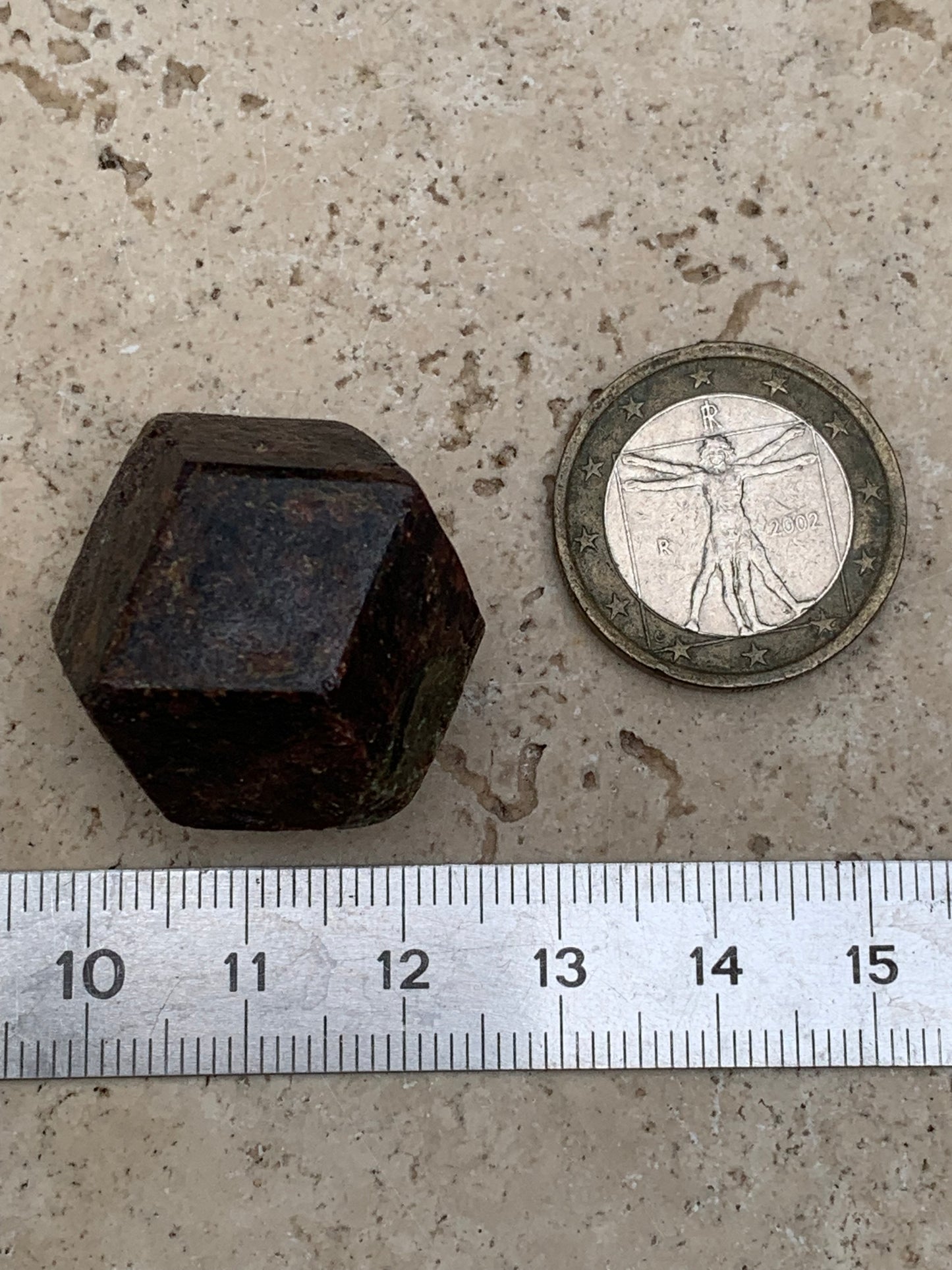 Grenat pyrope, spécimen brut naurel de 30x24x24 mm - 31 gr., très belle pièce, parfait !