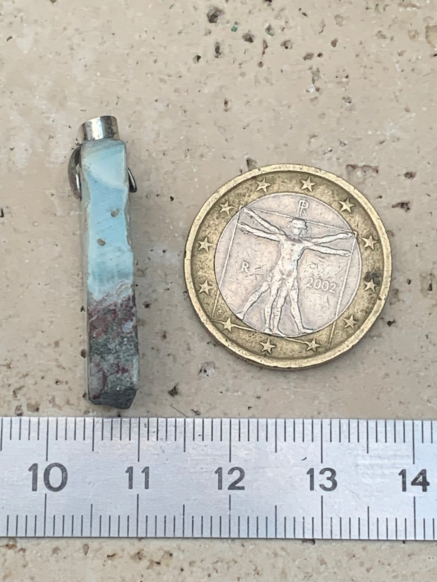 Larimar, pendentif en Argent de 36 mm de hauteur x 12 de largeur x 6 d'épaisseur. Vendu avec cordon réglable de couleur noire offert !